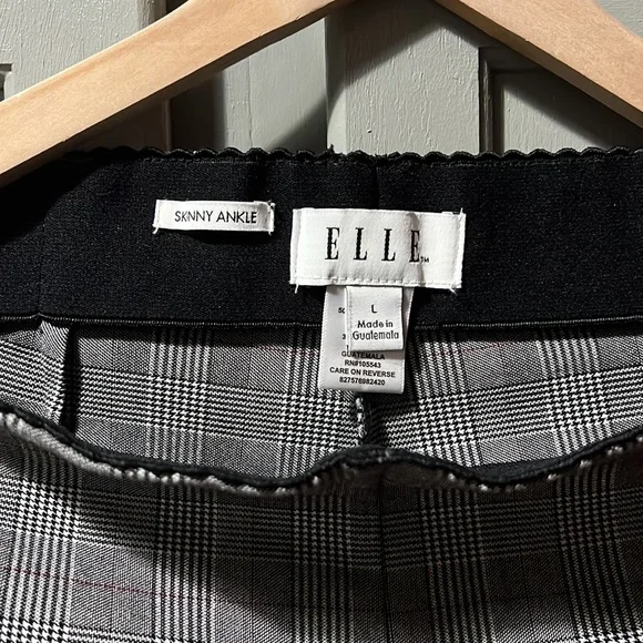 Plaid dress pants - Picture 2 of 3